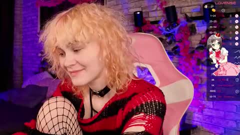 Awi online show from 5, 12, 2025