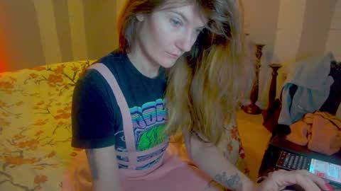 awesomeblossommm online show from 7, 1, 2026