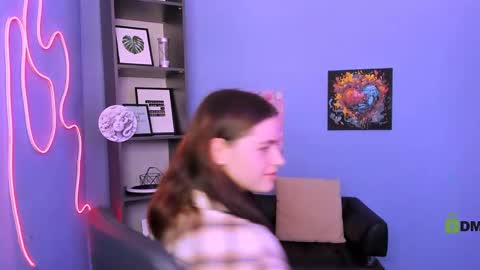 Snapshot of awesomeemma_ chatting on 6, 5, 2026 awesomeemma_ online show from 6, 5, 2026