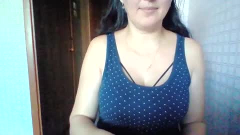 Snapshot of awesomeladyy chatting on 16, 12, 2025 awesomeladyy online show from 16, 12, 2025