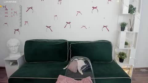 Emily online show from 9, 2, 2025