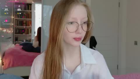 Snapshot of awwrora chatting on 23, 4, 2026 Aurora online show from 23, 4, 2026