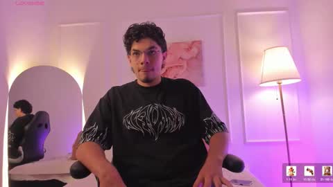 Yooung King  online show from 22, 2, 2026