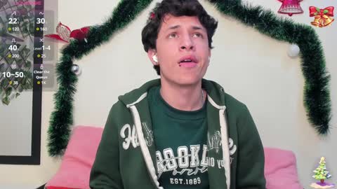 Snapshot of axel_evanss chatting on 11, 12, 2024 Axel Evanss online show from 11, 12, 2024