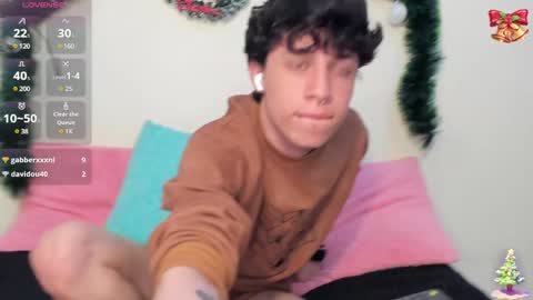 Snapshot of axel_evanss chatting on 19, 12, 2024 Axel Evanss online show from 19, 12, 2024