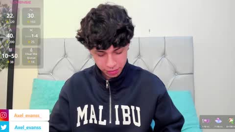 Snapshot of axel_evanss chatting on 7, 1, 2025 Axel Evanss online show from 7, 1, 2025
