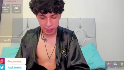 Snapshot of axel_evanss chatting on 7, 1, 2025 Axel Evanss online show from 7, 1, 2025