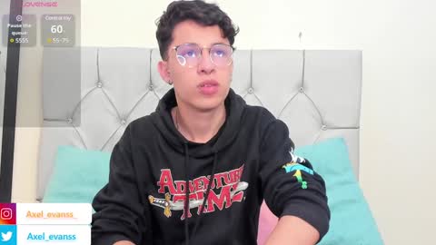Snapshot of axel_evanss chatting on 8, 2, 2025 Axel Evanss online show from 8, 2, 2025