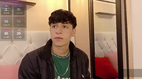 Snapshot of axel_evanss chatting on 30, 9, 2025 Axel Evanss online show from 30, 9, 2025