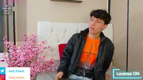 Snapshot of axel_evanss chatting on 14, 10, 2025 Axel Evanss online show from 14, 10, 2025
