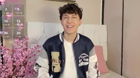 Snapshot of axel_evanss chatting on 23, 10, 2025 Axel Evanss online show from 23, 10, 2025