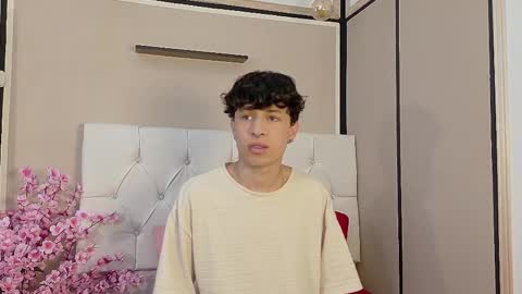 Snapshot of axel_evanss chatting on 27, 10, 2025 Axel Evanss online show from 27, 10, 2025