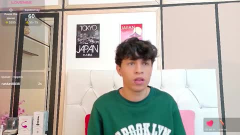 Snapshot of axel_evanss chatting on 4, 11, 2025 Axel Evanss online show from 4, 11, 2025