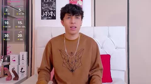 Snapshot of axel_evanss chatting on 10, 11, 2025 Axel Evanss online show from 10, 11, 2025