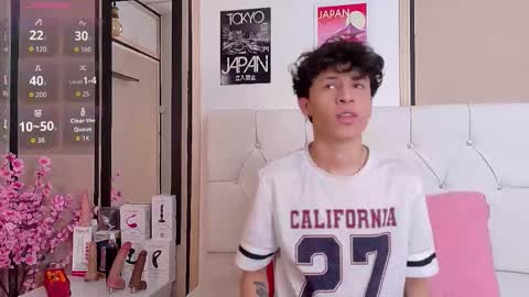 Snapshot of axel_evanss chatting on 11, 11, 2025 Axel Evanss online show from 11, 11, 2025