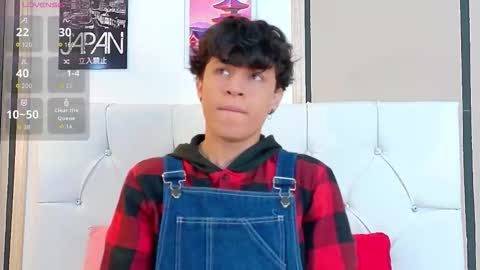 Snapshot of axel_evanss chatting on 17, 11, 2025 Axel Evanss online show from 17, 11, 2025