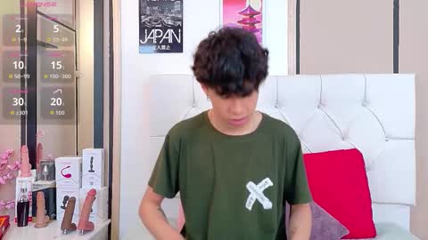 Snapshot of axel_evanss chatting on 21, 11, 2025 Axel Evanss online show from 21, 11, 2025