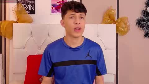 Snapshot of axel_evanss chatting on 5, 12, 2025 Axel Evanss online show from 5, 12, 2025