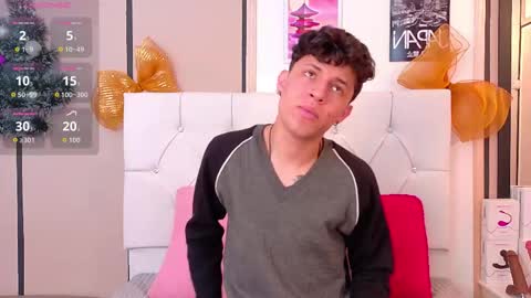 Snapshot of axel_evanss chatting on 16, 12, 2025 Axel Evanss online show from 16, 12, 2025