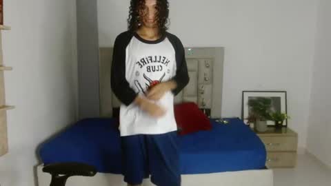 Snapshot of axel_fox7 chatting on 20, 12, 2025 Axel online show from 20, 12, 2025