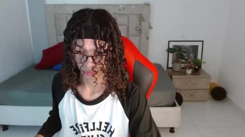 Snapshot of axel_fox7 chatting on 8, 1, 2026 Axel online show from 8, 1, 2026