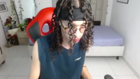 Snapshot of axel_fox7 chatting on 24, 5, 2026 Axel online show from 24, 5, 2026