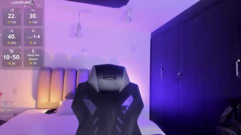 Snapshot of axel_grey_ chatting on 2, 6, 2026 axel_grey_ online show from 2, 6, 2026