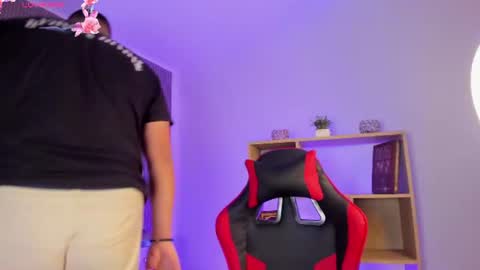 Snapshot of axel_grey_ chatting on 13, 7, 2026 axel_grey_ online show from 13, 7, 2026