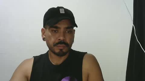 Snapshot of axel_mason chatting on 2, 2, 2025 Axel online show from 2, 2, 2025