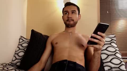 Axel Moon online show from 22, 11, 2025