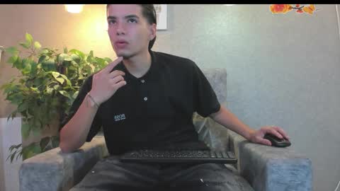 Snapshot of axel_wiliams chatting on 7, 1, 2026 axel online show from 7, 1, 2026