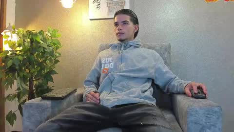 Snapshot of axel_wiliams chatting on 8, 1, 2026 axel online show from 8, 1, 2026