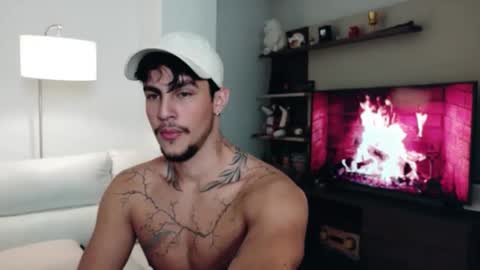 axelblack7 online show from 13, 5, 2026