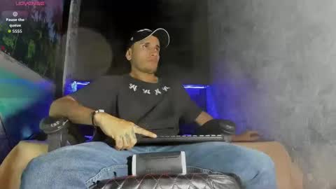 Axell Cross2 online show from 18, 2, 2026