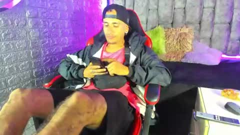 Snapshot of axell_cross2 chatting on 22, 6, 2026 Axell Cross2 online show from 22, 6, 2026