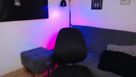 axell online show from 17, 12, 2025