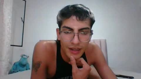 Axel  online show from 24, 12, 2024