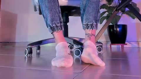 im your little femboy  ALEX   online show from 19, 9, 2025