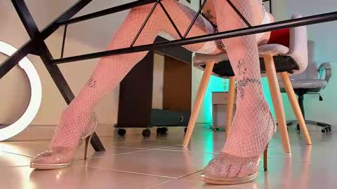 im your little femboy  ALEX   online show from 22, 11, 2025