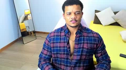 Snapshot of axelldasilva chatting on 4, 6, 2026 AXEL DA SILVA online show from 4, 6, 2026