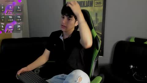 Snapshot of axelraven chatting on 16, 12, 2024 Axel Raven online show from 16, 12, 2024