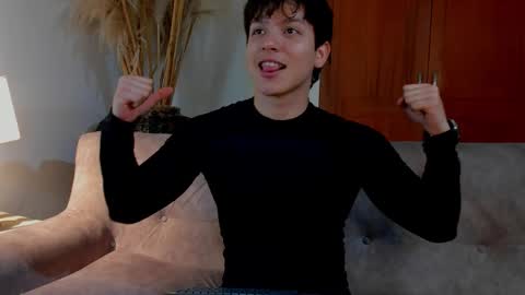 Snapshot of axelraven chatting on 12, 11, 2025 Axel Raven online show from 12, 11, 2025