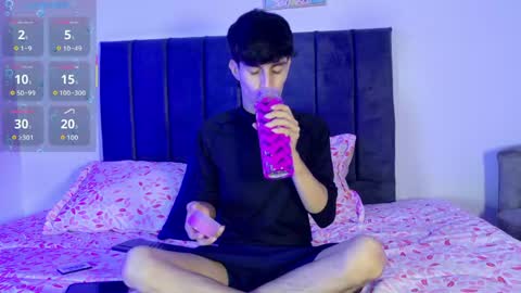 Snapshot of axxxel_twink chatting on 24, 5, 2026 Axxxel online show from 24, 5, 2026