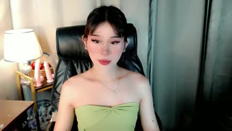 Snapshot of ayahoshilovesyou chatting on 28, 5, 2026 AYAHOSHILOVESYOU online show from 28, 5, 2026