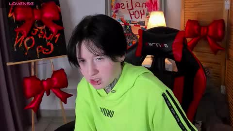 Snapshot of ayakskalermons chatting on 4, 3, 2026 ayaks online show from 4, 3, 2026