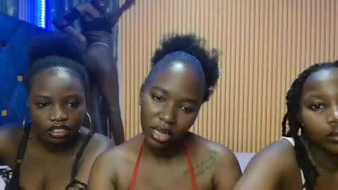 Snapshot of ayanah_ chatting on 3, 12, 2025 Ayanah online show from 3, 12, 2025