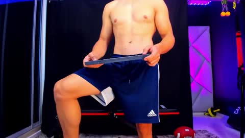 Snapshot of aydenmillerdom chatting on 27, 10, 2025 Ayden Miller online show from 27, 10, 2025