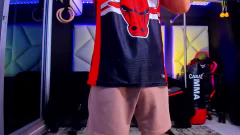 Snapshot of aydenmillerdom chatting on 25, 11, 2025 Ayden Miller online show from 25, 11, 2025