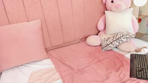 Snapshot of ayelen_spacee chatting on 30, 11, 2025 Ayelen Spacee online show from 30, 11, 2025