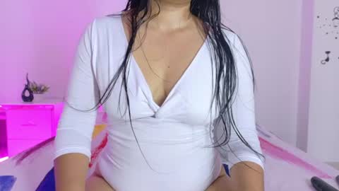 Snapshot of ayheleen_sexygirl3 chatting on 19, 6, 2026 Mariana online show from 19, 6, 2026